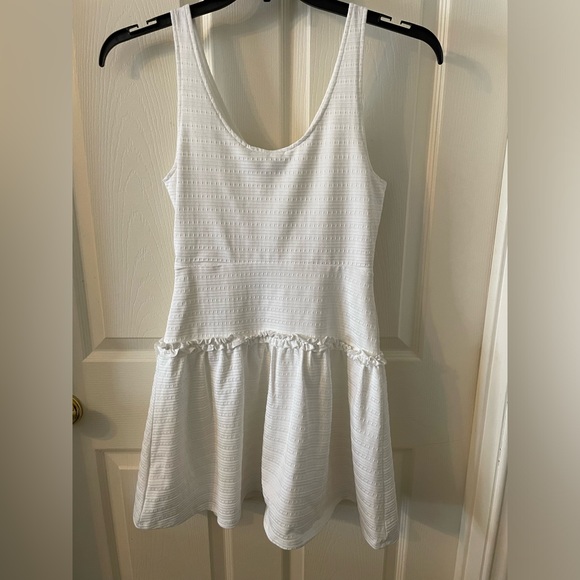 White sundress Ali & Jay size S - Picture 2 of 4